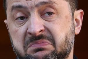 Der ukrainische Präsident Wolodymyr Selenskyj will schnell eine Nachfolge für seinen gechassten Bürochef Andrij Jermak finden. (Archivbild) - Foto: Peter Morrison/AP/dpa