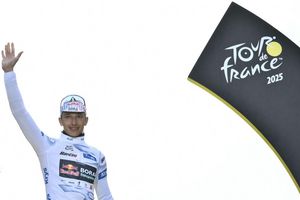 Florian Lipowitz hat mit dem dritten Platz bei der Tour de France den größten Erfolg seiner Karriere gefeiert. - Foto: Marco Bertorello/AFP/dpa