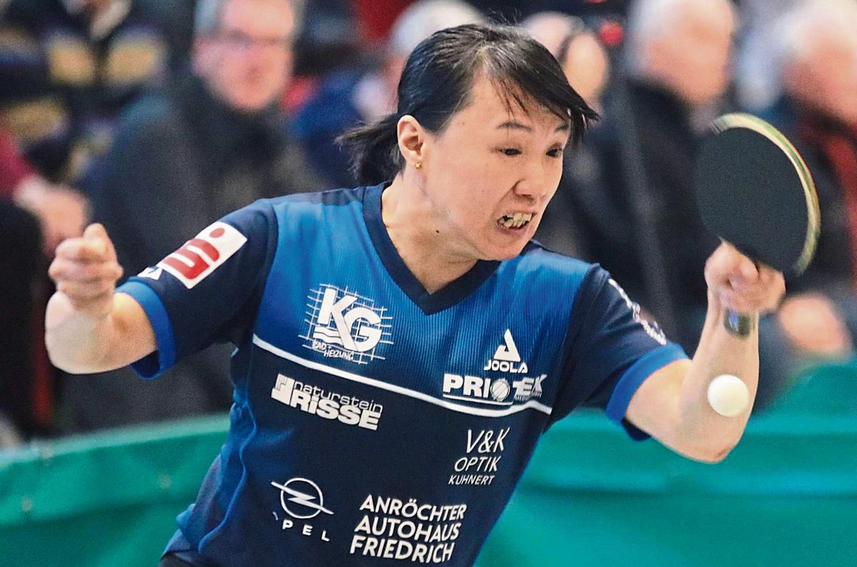Nach 23 Jahren im Trikot des TTK Anröchte ist am Saisonende Schluss! Wie am Rande des Spiels gegen Uentrop durchsickerte, wird Yang Henrich aus beruflichen Gründen dem heimischen Bundesligisten in der neuen Serie nicht mehr zur Verfügung stehen. Fotos: Wiegand