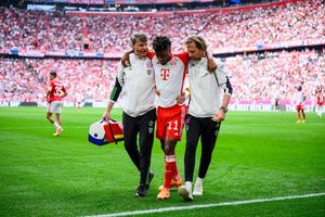 Bayerns Kingsley Coman musste im Spiel gegen Köln verletzt ausgewechselt werden. - Foto: Tom Weller/dpa