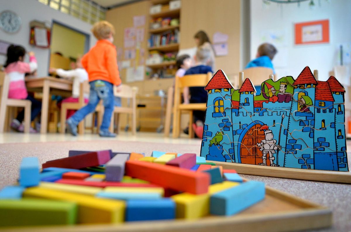 Der Betreuungsbedarf in Lippstadt geht weiter zurück. Foto: Monika Skolimowska/dpa +++ dpa-Bildfunk +++