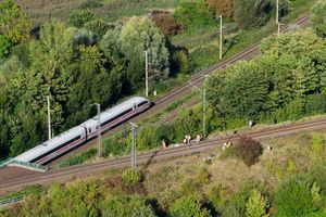 Verspätungen und Ausfälle prägten am Wochenende den Bahnverkehr zwischen Hannover und Berlin. - Foto: Julian Stratenschulte/dpa