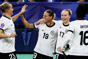Mal wieder bei einer WM jubeln: Das ist das Ziel der deutschen Fußballerinnen. (Archivbild) - Foto: Jeremias Gonzalez/AP/dpa