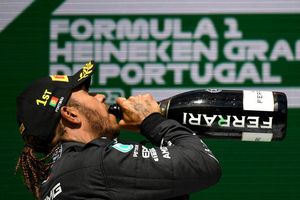Formel 1 zurück in Portugal: Die ersten beiden Rennen in Portimao gewann Lewis Hamilton. (Archivbild) - Foto: Gabriel Bouys/Pool AFP/dpa