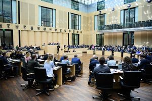 Der Bundesrat hat heute mehrere Gesetze der Bundesregierung ohne große Debatte gebilligt. - Foto: Bernd von Jutrczenka/dpa