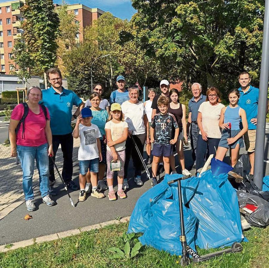 Beim ersten Lippstädter Cleanup Day waren viele Gruppen unterwegs, um gemeinsam Müll zu sammeln.
