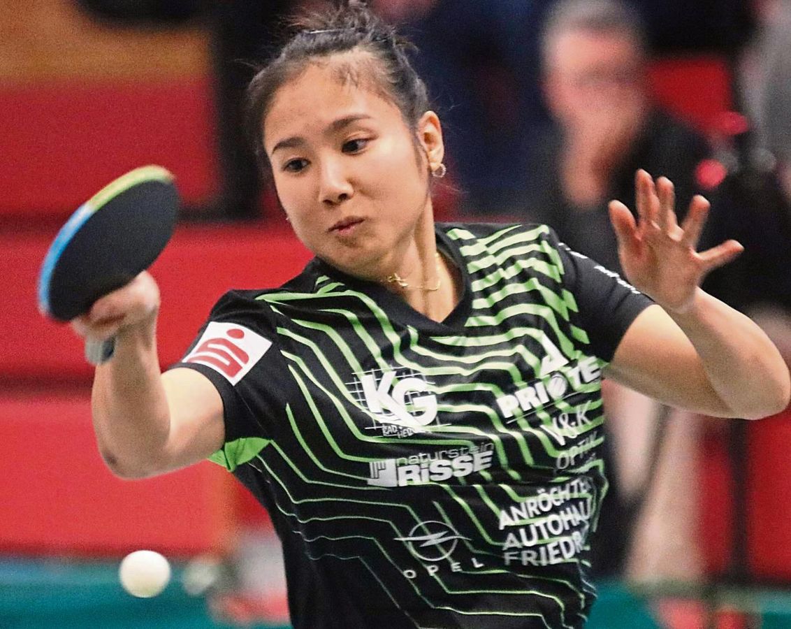 Eine Top-Leistung zeigte Loan Le beim Anröchter 6:2-Sieg gegen Spitzenreiter Engelbostel-Schulenburg. Die TTK-Akteurin gewann im oberen Paarkreuz beide Einzel und blieb dabei ohne Satzverlust. Foto: Thomas Wiegand