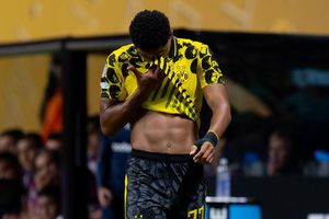 Jobe Bellingham fehlt Borussia Dortmund nach der zweiten Gelben Karte gegen Real Madrid. - Foto: Sven Hoppe/dpa