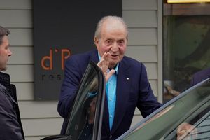 Bei den Feiern zum 50. Jahrestag seiner Thronbesteigung wird Juan Carlos in Spanien nur Zaungast sein. (Archivfoto) - Foto: Ángel Díaz Briñas/EUROPA PRESS/dpa