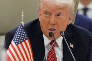 US-Präsident Trump präsentiert sich beim Thema der israelisch-arabischen Beziehungen als Friedensstifter. - Foto: Alex Brandon/AP/dpa