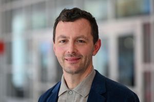 Der Verleger hat eine geheime Leidenschaft: Quizshows. (Archivbild) - Foto: Arne Dedert/dpa