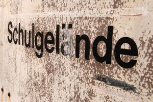 Kommunen sehen größten Investitionsrückstand bei Schulgebäuden (Symbolbild) - Foto: Hendrik Schmidt/dpa-Zentralbild/dpa