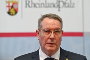 Schweitzer will keinen Stillstand bei SPD. (Archivbild) - Foto: Arne Dedert/dpa