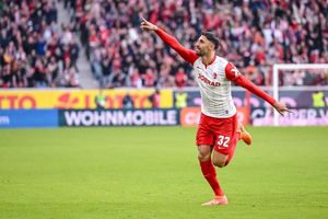 Später Ausgleich: Vincenzo Grifo traf für Freiburg zum 2:2. - Foto: Harry Langer/dpa