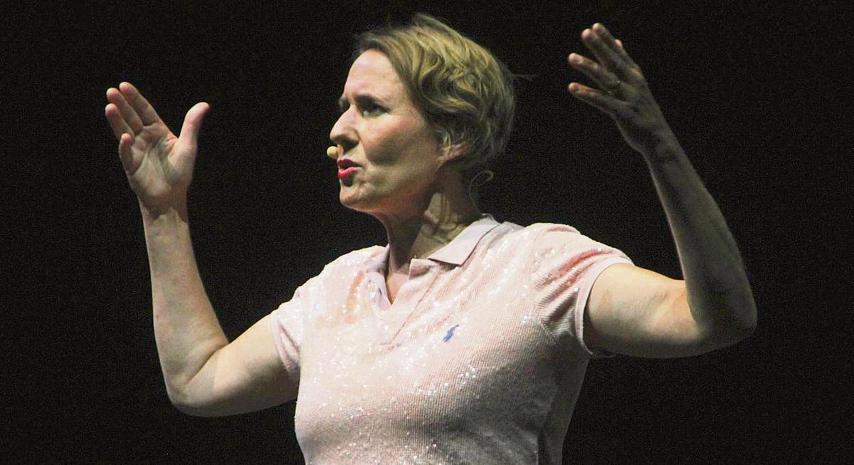 Meike Rötzer nahm das Publikum mit in Thomas Manns wundersame Welt des „Zauberbergs“. Foto: Balzer