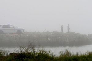 In der Maschine der mexikanischen Marine saßen vier Patienten mit Brandverletzungen, die in den USA behandelt werden sollten. - Foto: Jennifer Reynolds/The Galveston County Daily News/AP/dpa