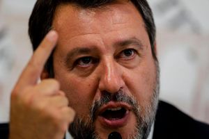 Matteo Salvini spricht erneut von «Schande». (Archivbild) - Foto: Domenico Stinellis/AP/dpa