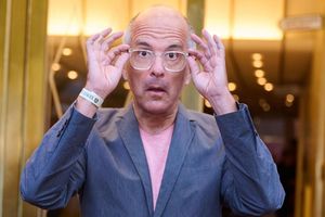 Christoph Maria Herbst kann Parallelen zwischen seiner Figur Bernd Stromberg und Bundeskanzler Friedrich Merz erkennen. (Archivbild) - Foto: Annette Riedl/dpa