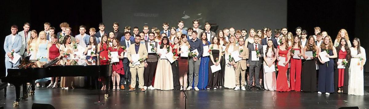 Das Ostendorf-Gymnasium verabschidete jetzt 63 Abiturienten.