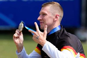 Florian Wellbrock war erneut unschlagbar. - Foto: Vincent Thian/AP/dpa