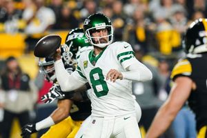 Trägt zukünftig das Gelb und Schwarz der Pittsburgh Steelers: Quarterback Aaron Rodgers. - Foto: Matt Freed/AP/dpa