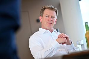 Der Chef der Deutschen Bahn hält eine Reform des Trassenpreissystems für dringend erforderlich. - Foto: Sebastian Christoph Gollnow/dpa