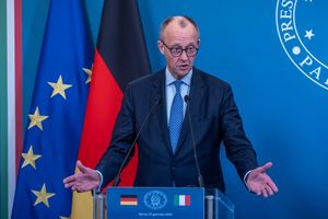 Die Antwort des Kanzlers auf Trumps Friedensrat lautet: Nein, aber ... . - Foto: Michael Kappeler/dpa