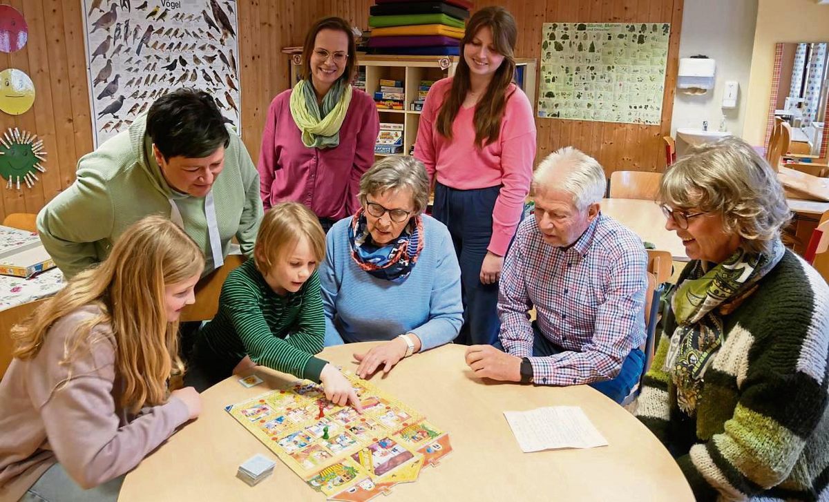 Seit 30 Jahren werden Kinder nach Schulschluss in der Kallenhardter Grundschule betreut. Das soll nun gefeiert werden. Foto: Bsdurek