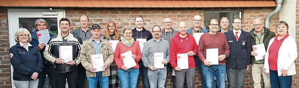 14 zu Ehrende konnten persönlich an der Ehrung im DRK-Heim in der Gaußstraße teilnehmen.
