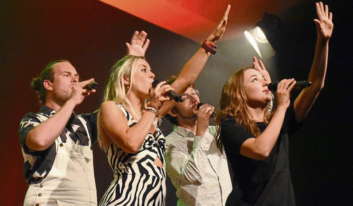 Die vier Musiker der Band „baff!“ unterhielten beim Konzert mit durch den Mund erzeugten Sounds. 