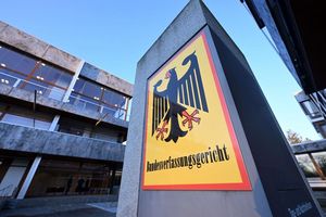 Die Suche nach neuen Richterinnen und Richtern für das Bundesverfassungsgericht gestaltet sich kompliziert. (Archivbild) - Foto: Uli Deck/dpa