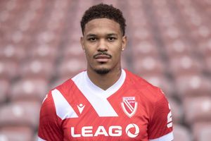 Justin Butler berichtete, dass er mit Affenlauten beleidigt wurde. - Foto: Frank Hammerschmidt/dpa