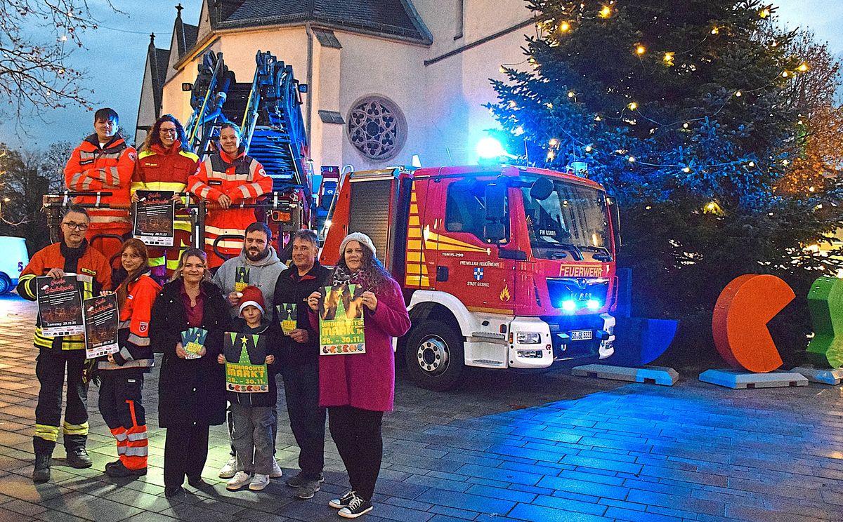 Zum ersten Mal zusammen an einem Wochenende: Weihnachtsmarkt und Blaulichtzauber auf dem Marktplatz. Die Organisatoren freuen sich drauf. Foto: Kossack