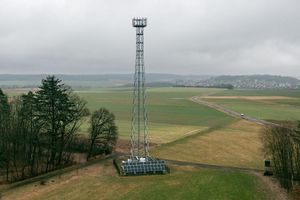 Der Sendemast von Telefónica (O2) im mittelhessischen Vogelsbergkreis. - Foto: Quirin Leppert/O2 Telefónica /dpa