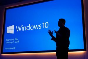 PC-Anwender in Deutschland tun sich schwer damit, sich von dem veralteten Windows 10 zu verabschieden. - Foto: Microsoft / Handout/epa/dpa