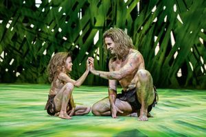Am 19.12. stehen Vater und Sohn beim Musical «Tarzan» gemeinsam auf der Bühne. - Foto: Johan Persson/Stage Entertainment/dpa