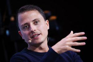 Christian Hecker, Mitgründer und Chef von Trade Republic, kann sich über neue Investoren freuen. (Archivbild) - Foto: Christian Charisius/dpa