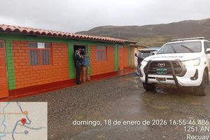 Laut lokalen Medienberichten hatte sich der junge Mann während eines plötzlichen Unwetters in ein Zelt zurückgezogen und wurde dabei offenbar von einem Blitz getroffen. - Foto: ---/Policía de Turismo de Huaraz/dpa