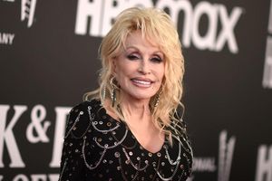 Dolly Parton wird 80. (Archivbild) - Foto: Richard Shotwell/Invision via AP/dpa