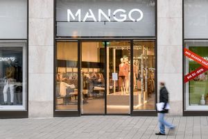 Das Datenleck bei Mango ist ein weiterer Vorfall in einer langen Reihe von Cyberangriffen auf Einzelhändler und Modeketten. (Archivbild) - Foto: Axel Heimken/dpa