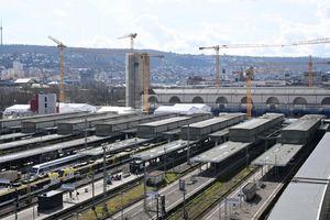 Der Bahnhof des Bahnprojekts Stuttgart 21, bei der der Stuttgarter Hauptbahnhof unter die Erde verlegt werden soll. - Foto: Bernd Weißbrod/dpa