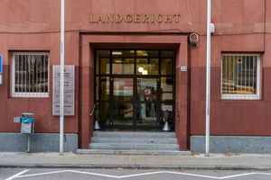 Der nicht öffentliche Prozess hat laut Gerichtssprecher planmäßig begonnen. (Archivbild) - Foto: Andreas Arnold/dpa