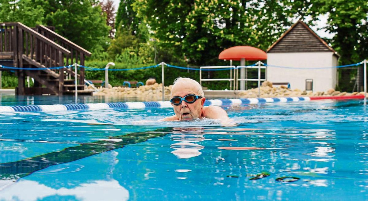 Seit Montag sind die Schwimmbecken im Geseker Freibad wieder geöffnet. Foto: N. Wissing