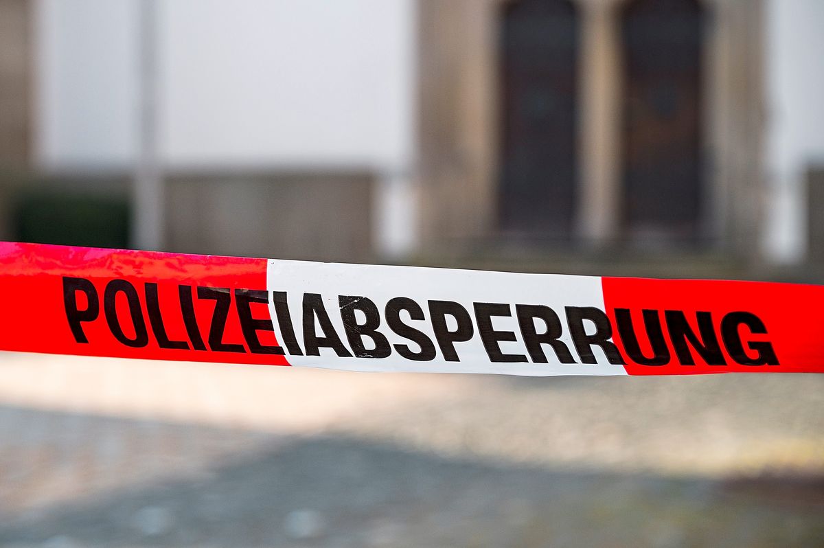 In Lippstadt ist eine Frau von ihrem Lebensgefährten angegriffen und getötet worden. Der Mann stellte sich nach der Tat bei der Polizei: Er ist jetzt in Untersuchungshaft. Foto: dpa