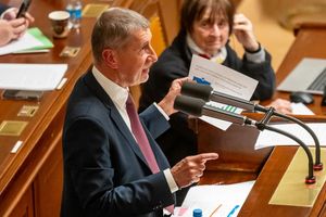 Tschechiens Ministerpräsident Andrej Babis kann nach einer gewonnenen Vertrauensabstimmung weiterregieren. (Archivbild) - Foto: Deml Ondøej/CTK/dpa
