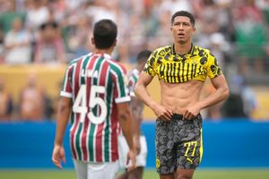 Jobe Bellingham konnte nach seiner Einwechslung wenig bewirken - Foto: Jonathan Moscrop/CSM via ZUMA Press Wire/dpa