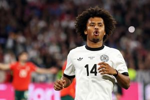 Karim Adeyemi hat seinen Fehler bereut und wird sich sozial engagieren. - Foto: Christian Charisius/dpa