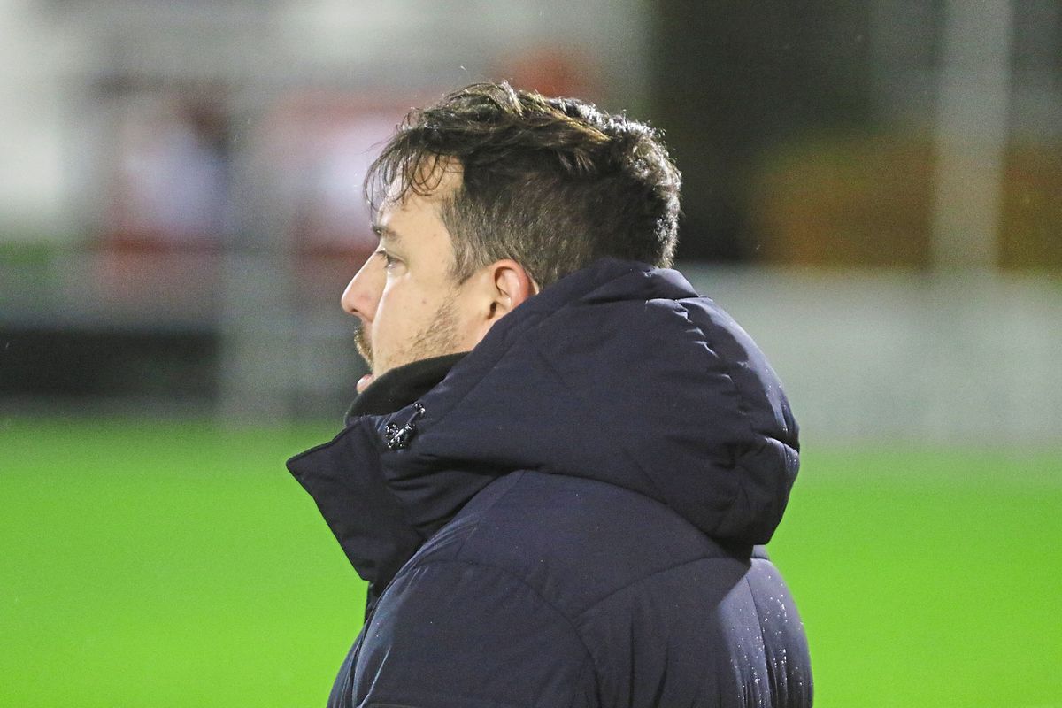 Das Halbfinale des Westfalenpokals ist ausgelost: Sollte der SV Lippstadt die Vorschlussrunde erreichen, müsste das Team von Cheftrainer Felix Bechtold beim SC Verl antreten. Foto: Lütkehaus