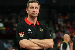 Ibrahimagic wird die Vorrunde als Chefcoach beenden. - Foto: Matthias Stickel/dpa
