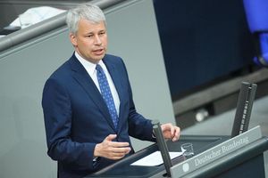 Bilger verteidigt Bundeskanzler Merz gegen die Kritik. (Archivbild) - Foto: Michael Kappeler/dpa